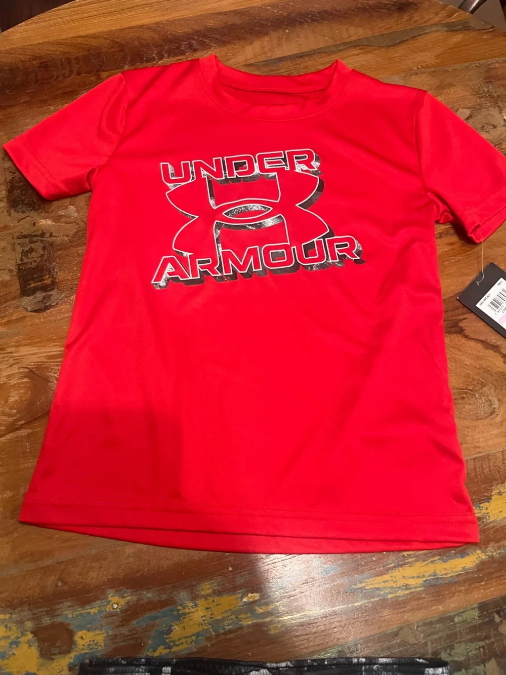 Under Armour red tee